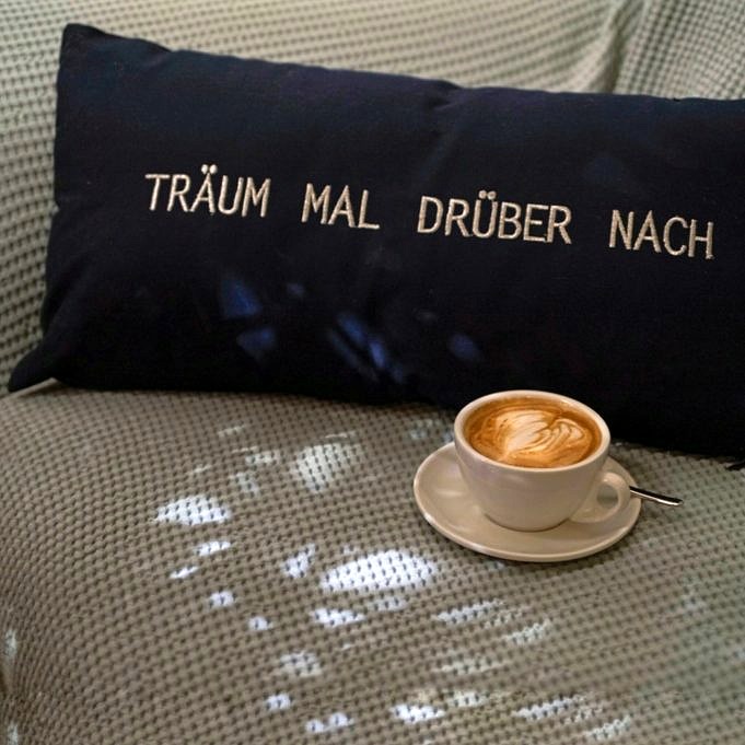 Kaffee Vor Dem Schlafengehen. Trinken Sie Nachts Kaffee?